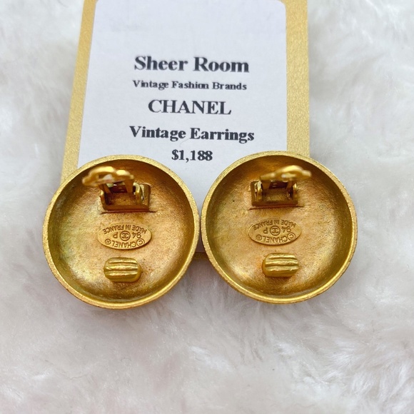 Chanel Vintage Double C Gold Earrings - Picture 10 of 11